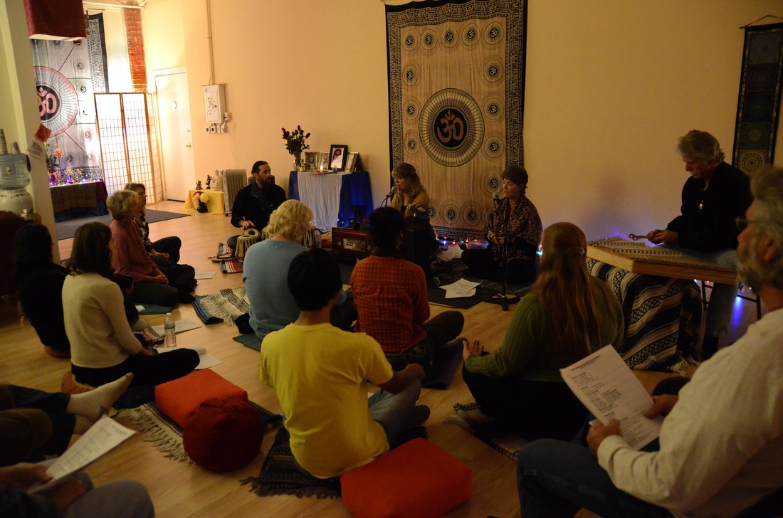 Kirtan Om Mtn Yoga